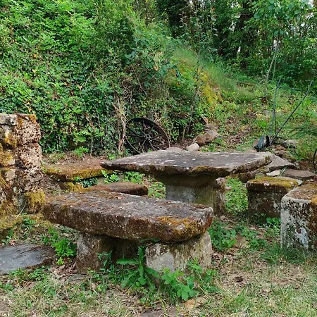 Au Coeur De L'aveyron Hébergement de vacances Montagnol
